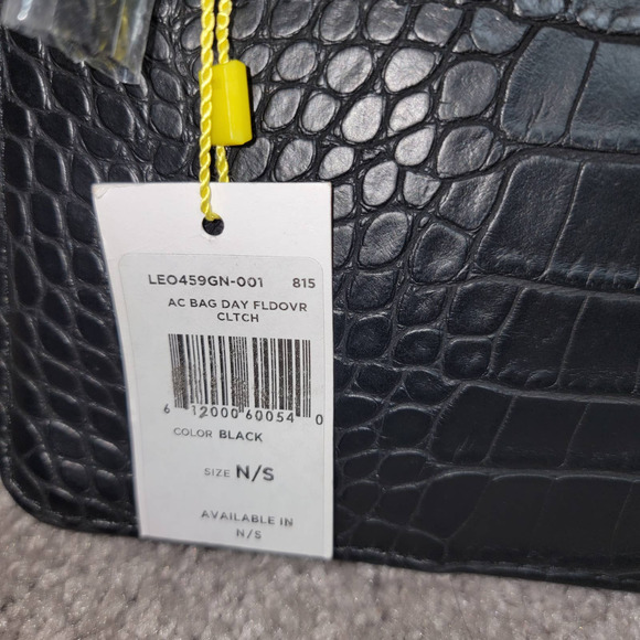 BCBGeneration Black Croc Embossed Foldover Clutch NEW - Picture 3 of 4